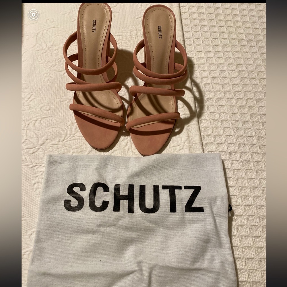 Schutz Felisa Poppy Rose blocks heels size 8.5